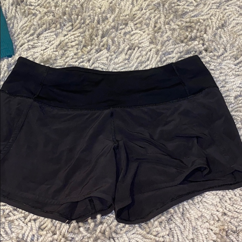 Lululemon speed up 2.5 shorts